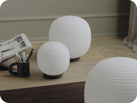 Lantern globe table lamp