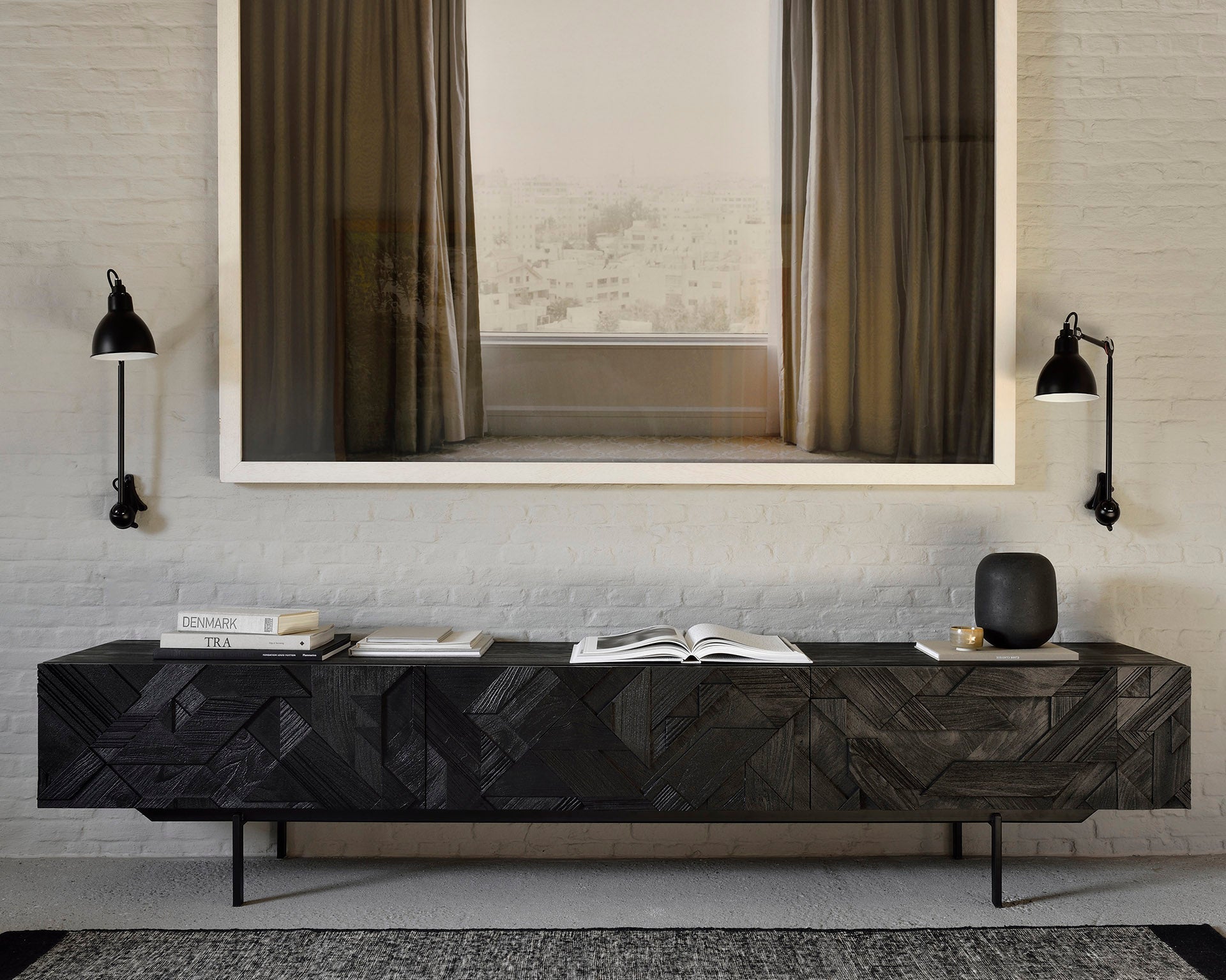 Graphic 4-Door TV Unit