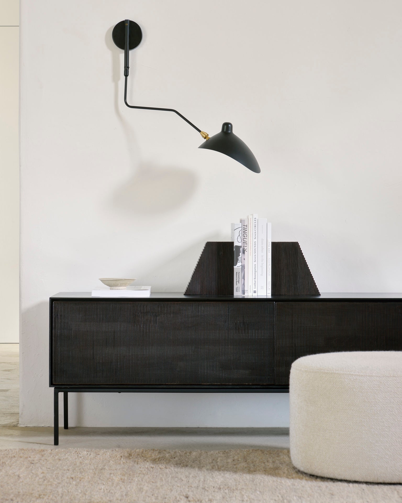 Grooves 4-Door TV Unit