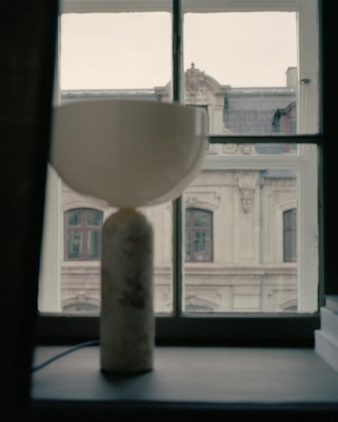Kizu Sculptural Table Lamp
