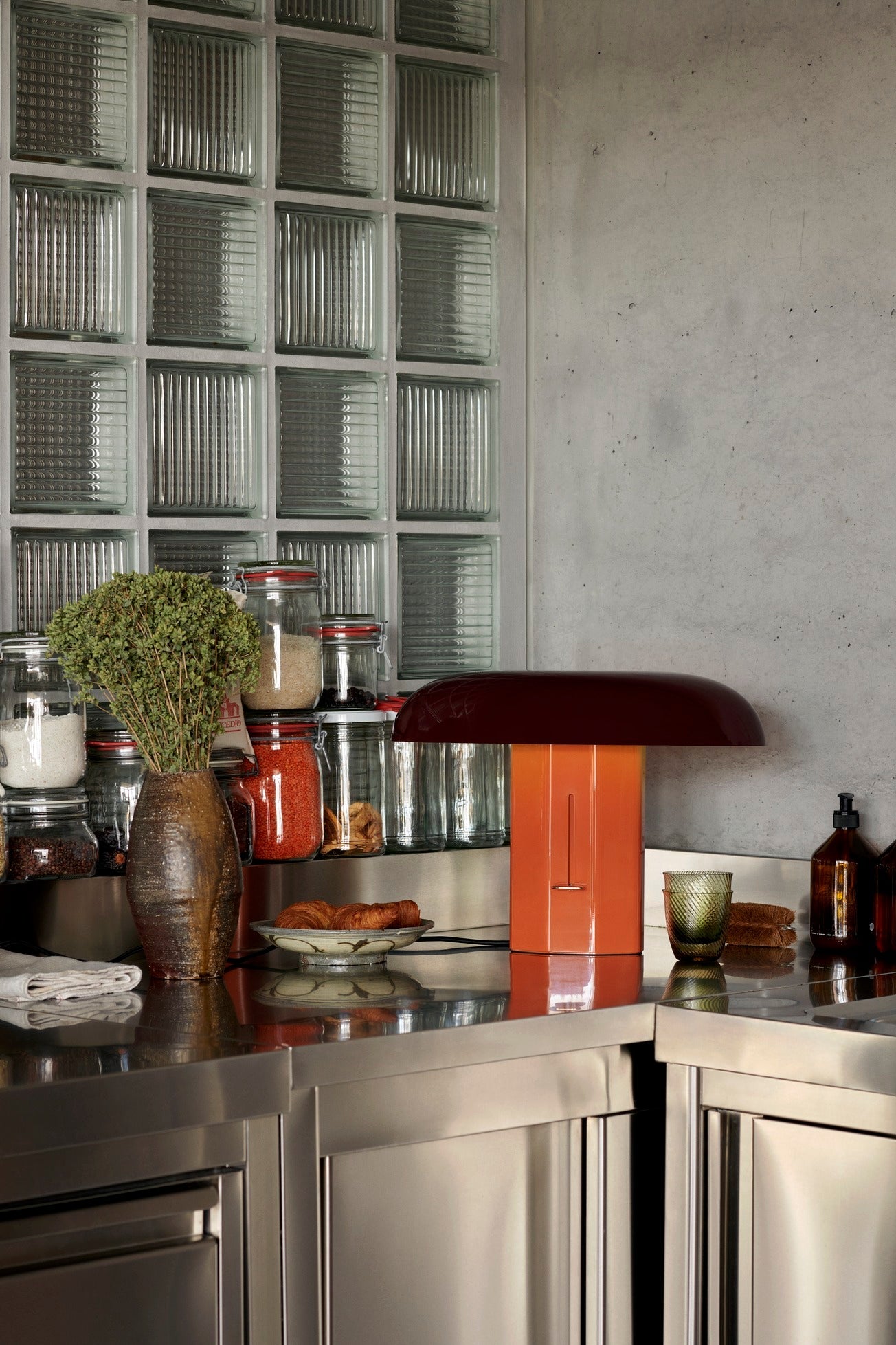 Montera Sculptural Table Lamp