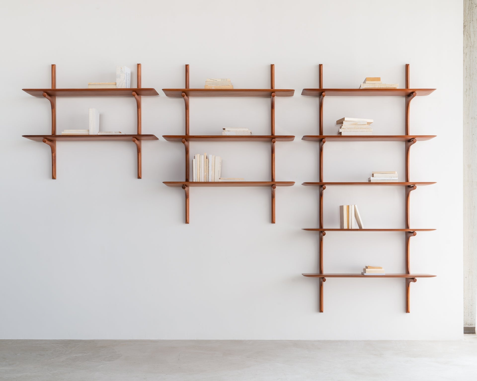 PI Minimalist Oak Wall Shelf