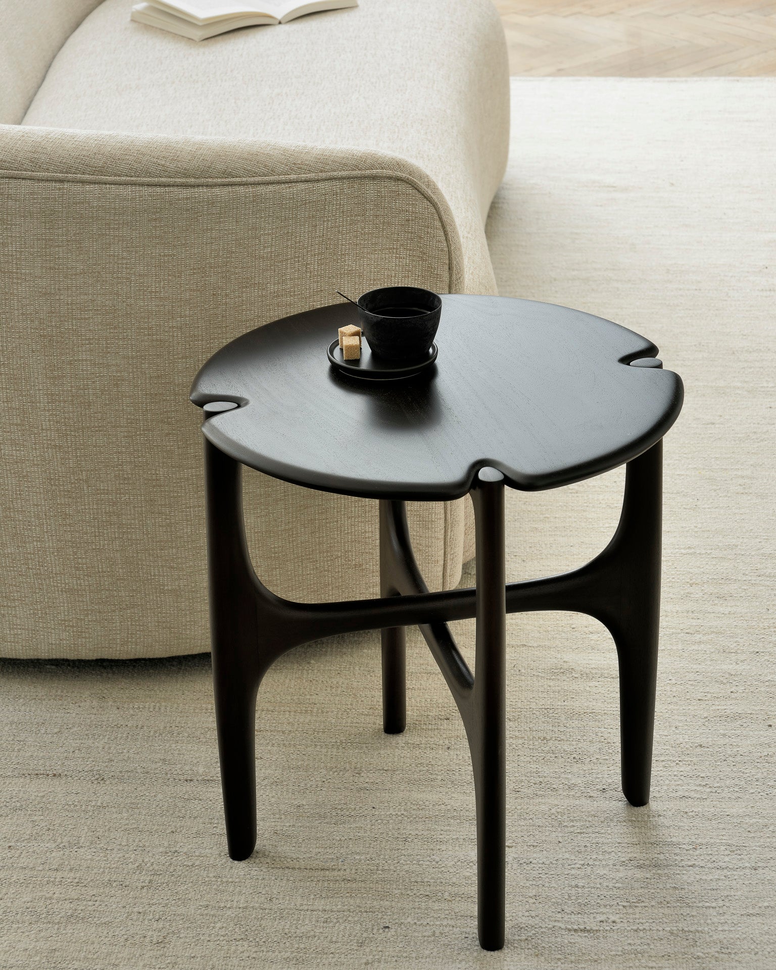 PI Oak Table