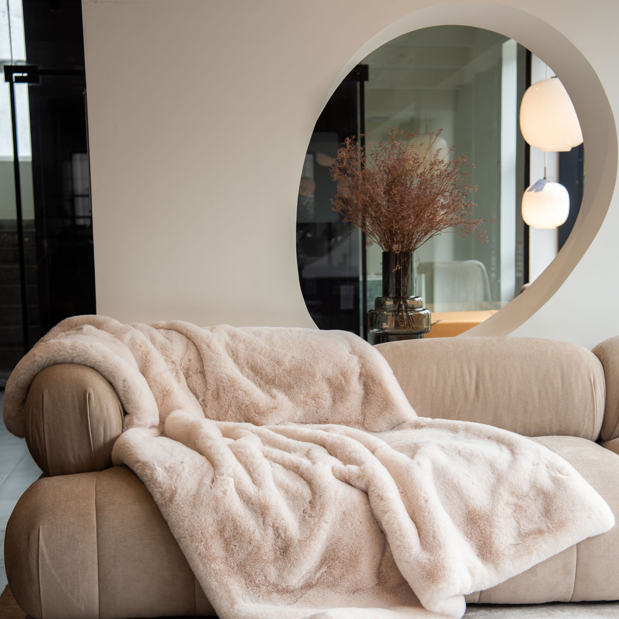 Leon 4 Seater Velvet Natural