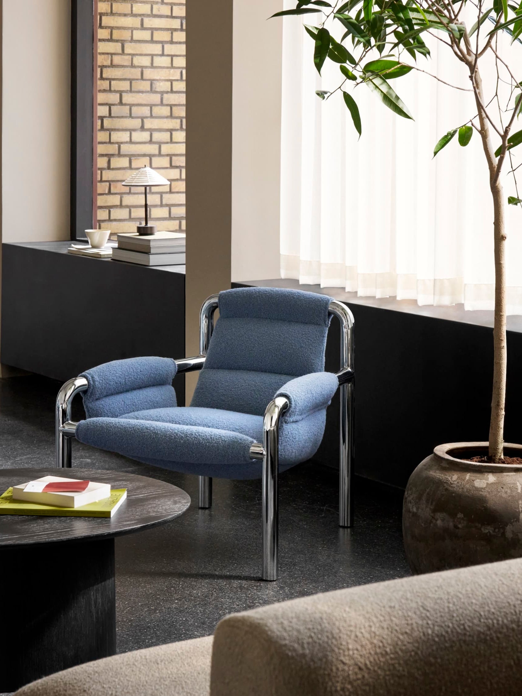 Atli Lounge Chair