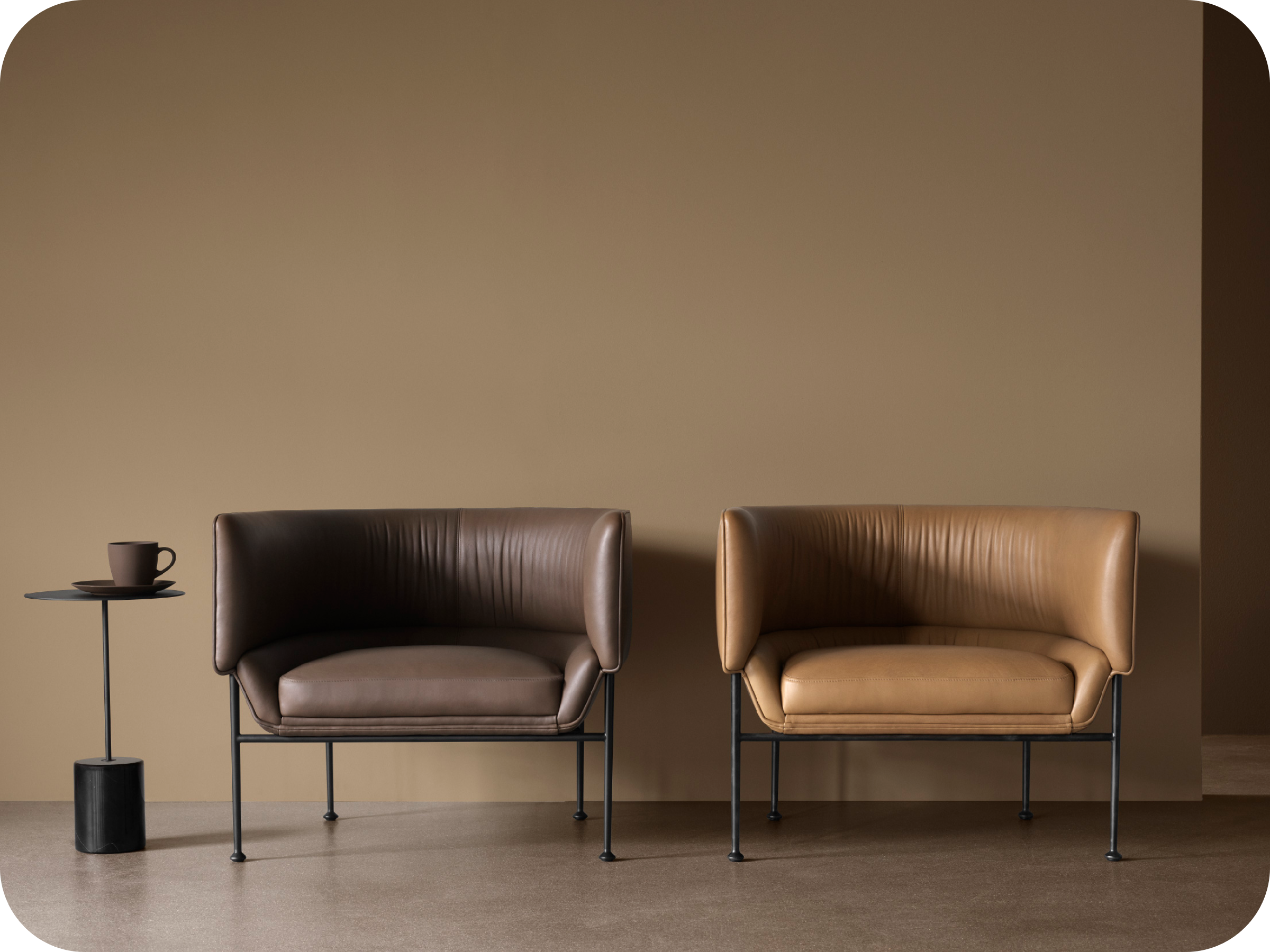 Large Collar Lounge Chair