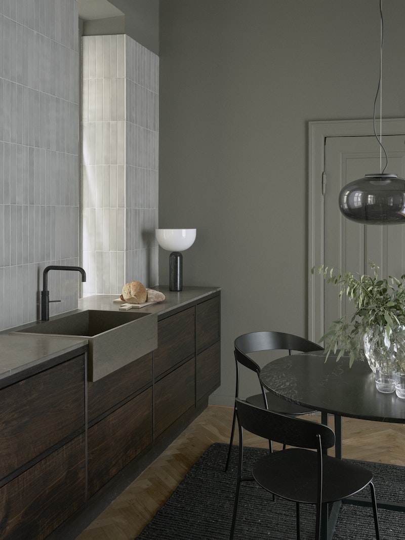 Kizu Table Lamp - Image 3