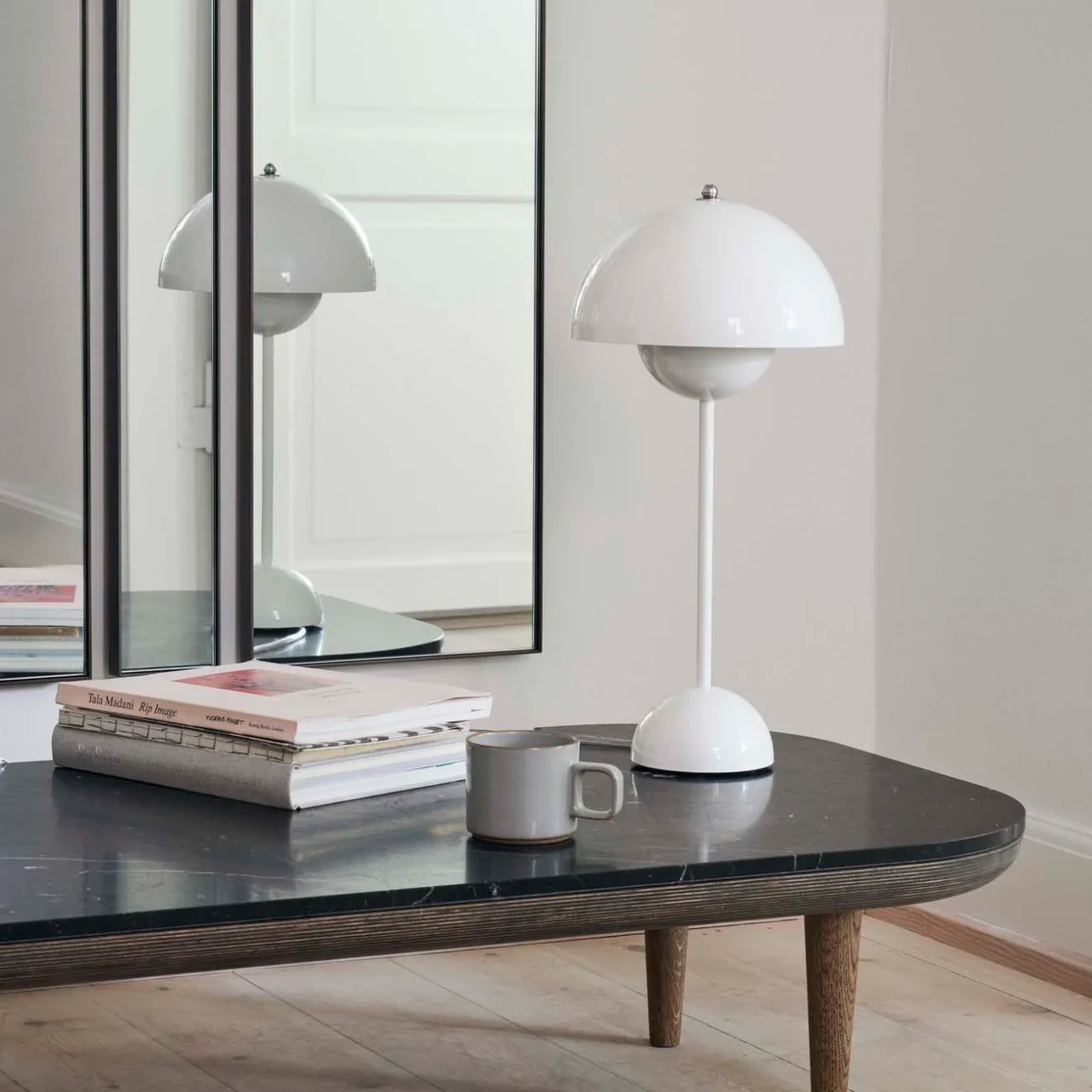 Flowerpot Table Lamp VP3 - Image 3