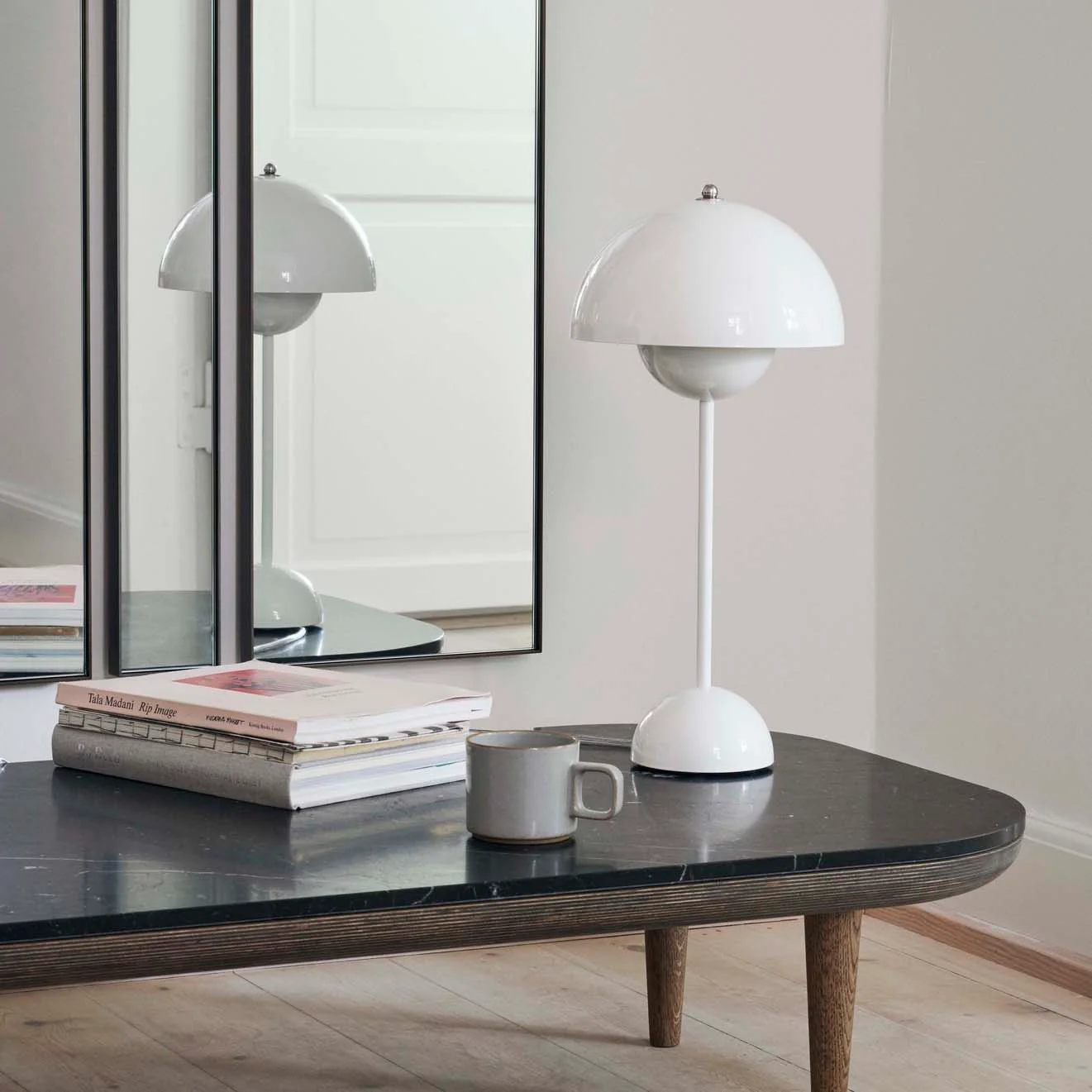 Flowerpot Table Lamp VP3 - Image 3